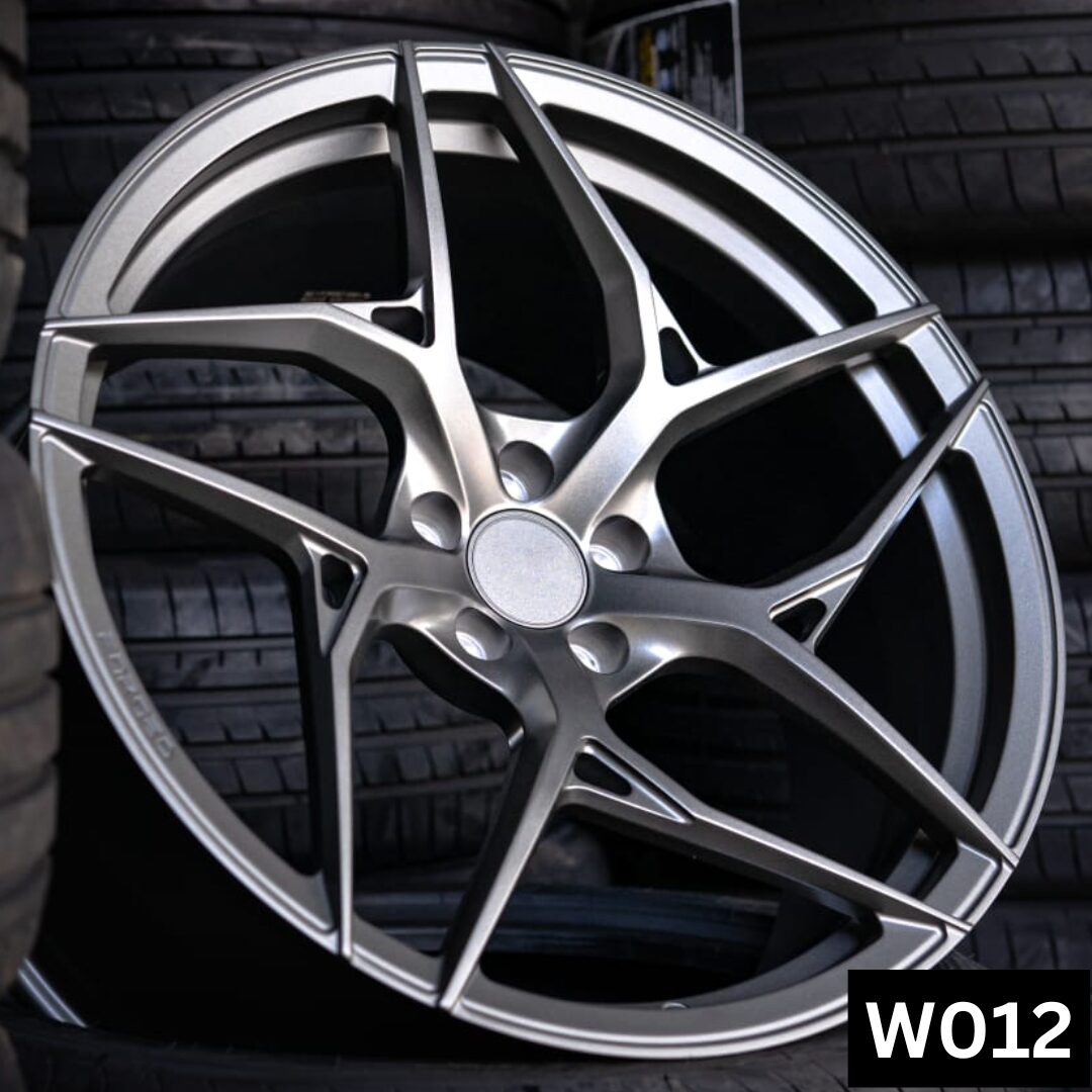 W012